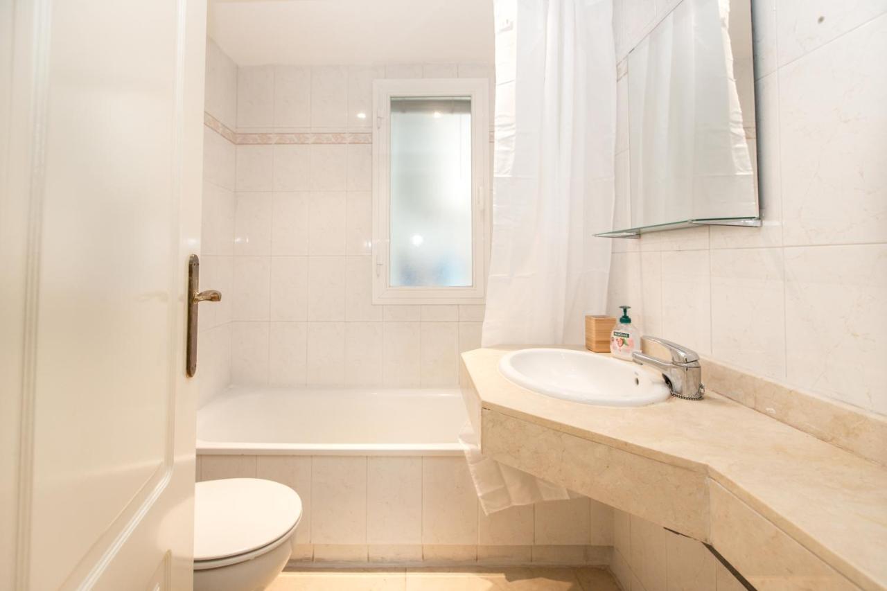 Awesome 2 Bedroom Apt With Pool&parking In Puerto Banús - Rdr197